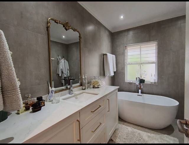 3 BEDROOM HOUSE FOR SALE IN SHORTENS COUNTRY ESTATE